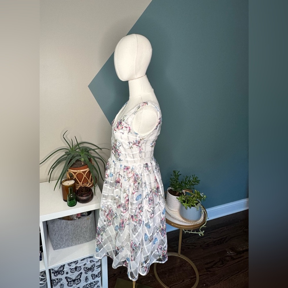 Maeve Anthropologie Floral Fit & Flare Dress Size 8 Kentucky Derby Wedding Guest - Picture 3 of 16